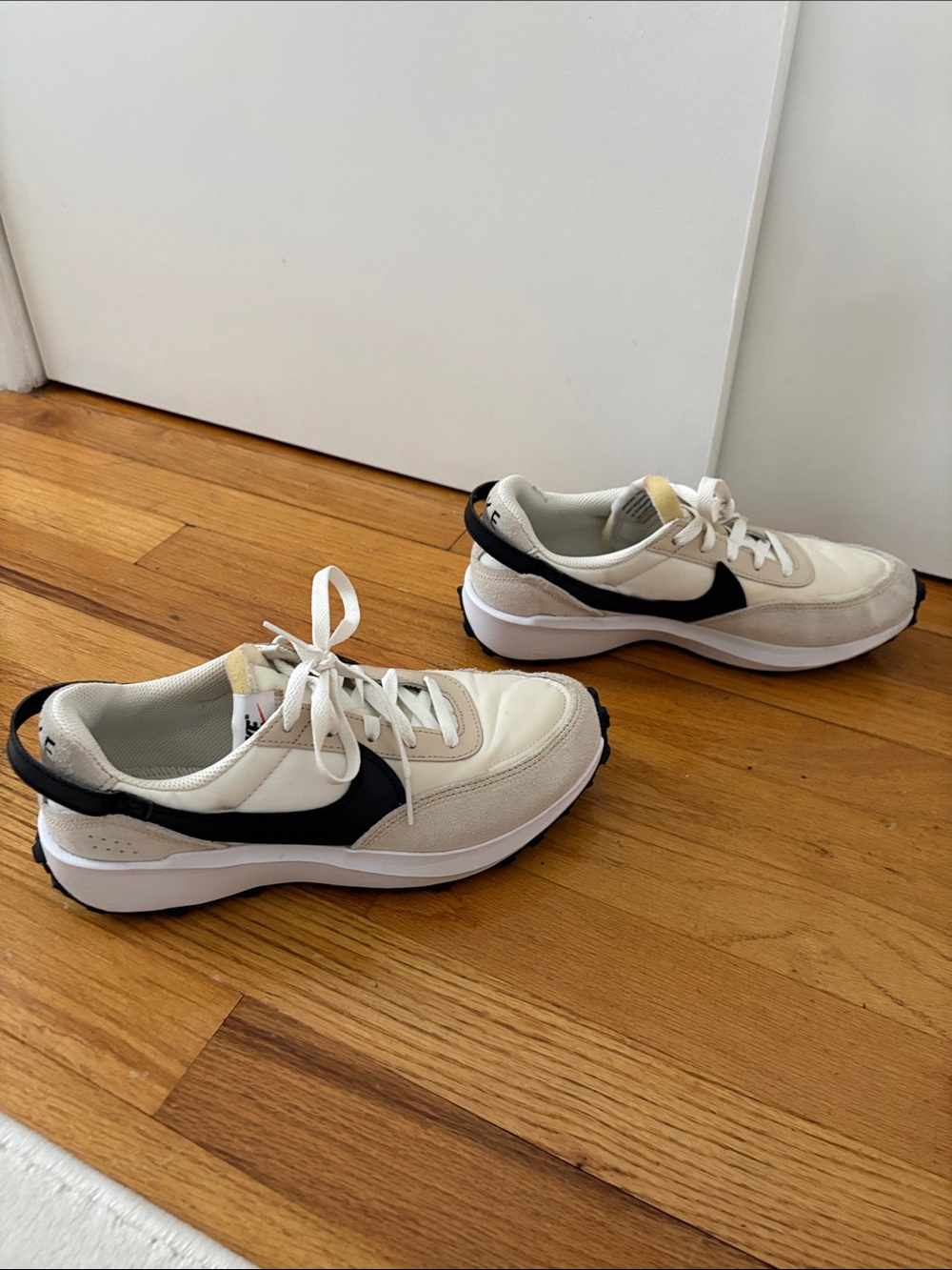 Nike Women’s Cream and Black Retro Runner Sneakers - Picture 3 of 7